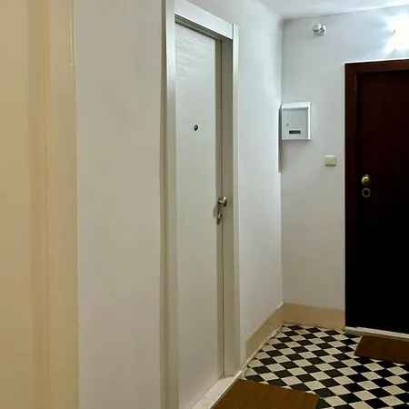 Ljuba Cozy Modern Escape In * سبليت