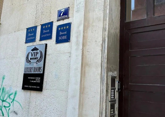 Ljuba Cozy Modern Escape In *