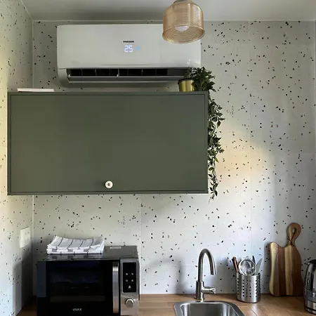 Ljuba Cozy Modern Escape In Apartmán